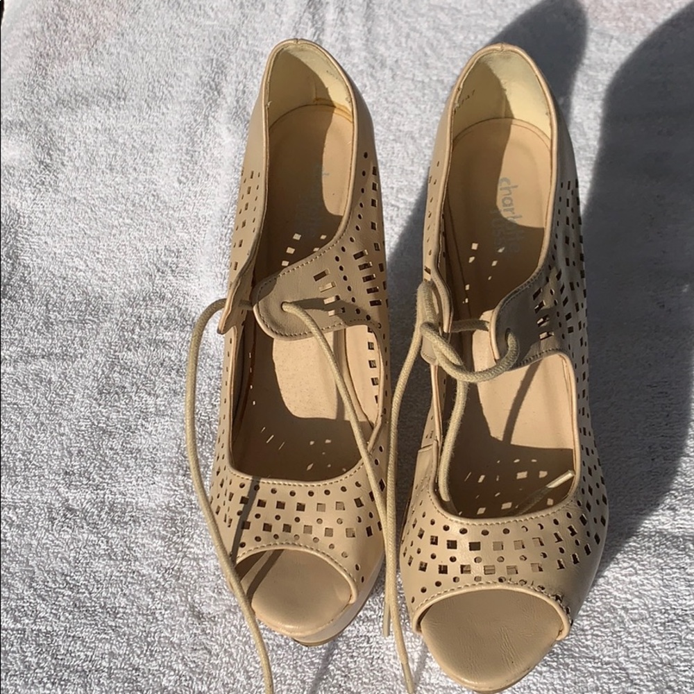 Charlotte Russe nude Wedges